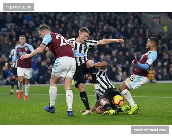 纽卡斯尔联主场三球大胜本菲卡展现强势表现 纽卡斯尔联主场三球大胜本菲卡展现强势表现